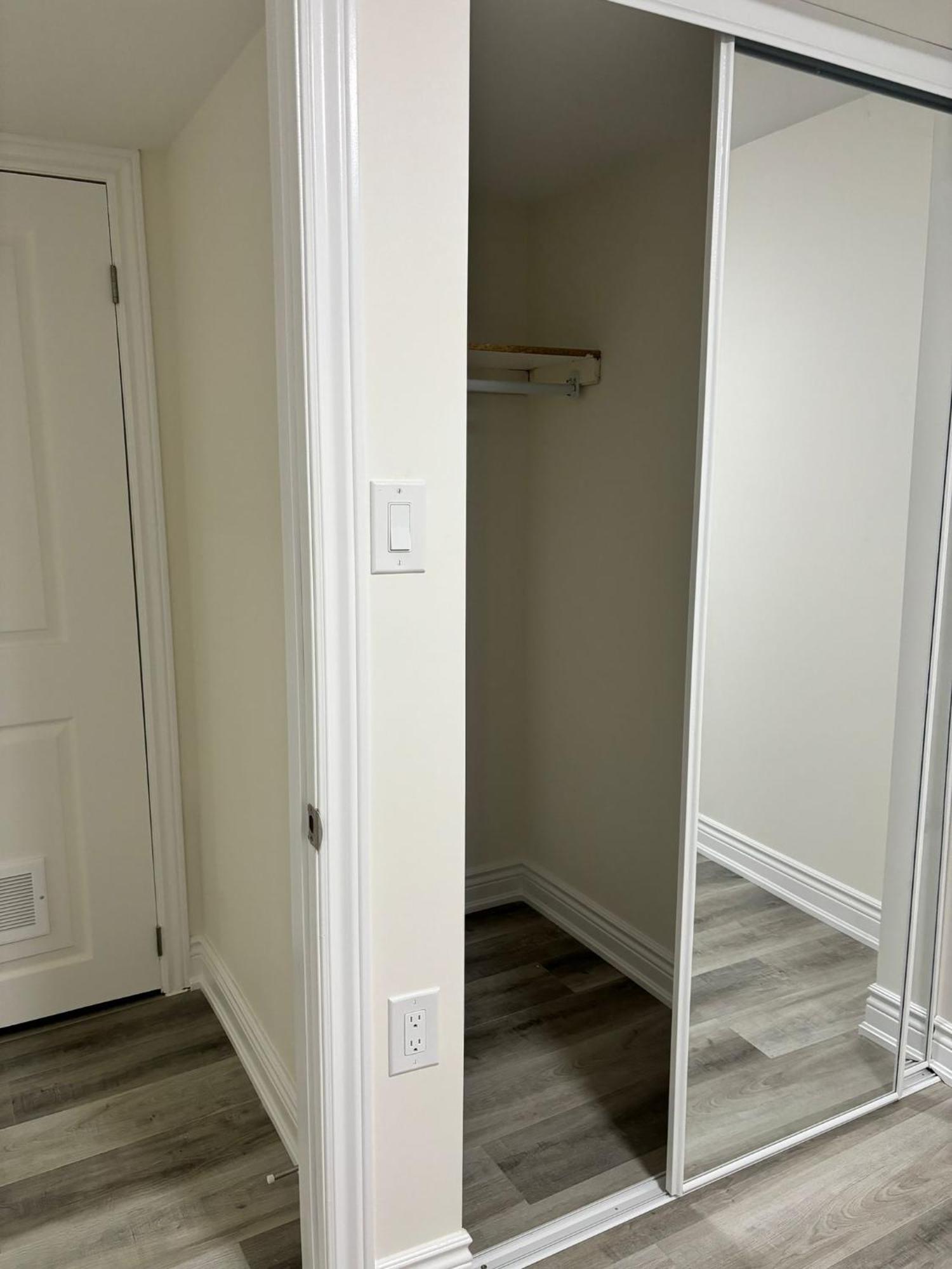 ברמפטון Bright Queen Room Close To Sheridan College And Airport מראה חיצוני תמונה