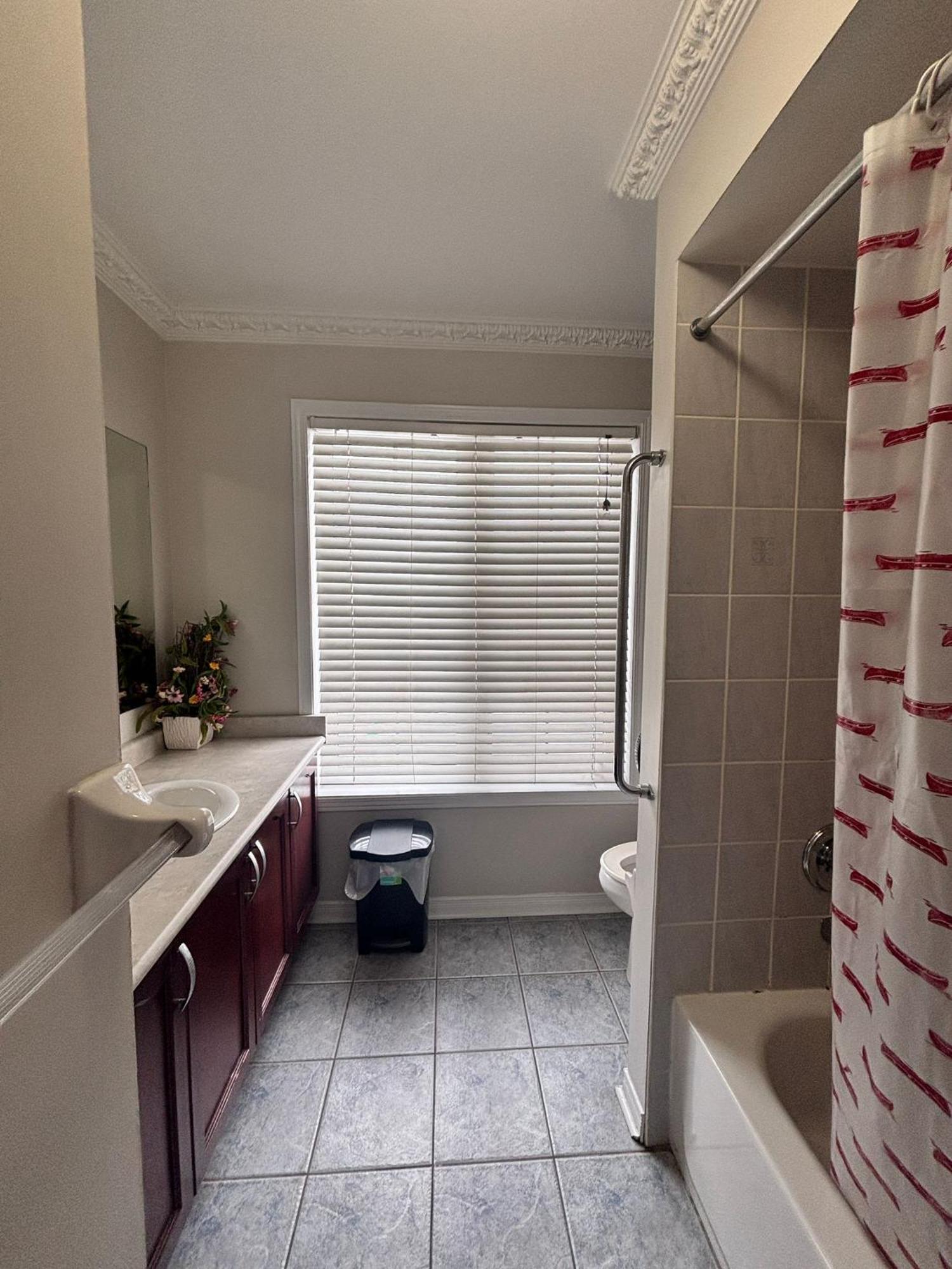 ברמפטון Bright Queen Room Close To Sheridan College And Airport מראה חיצוני תמונה